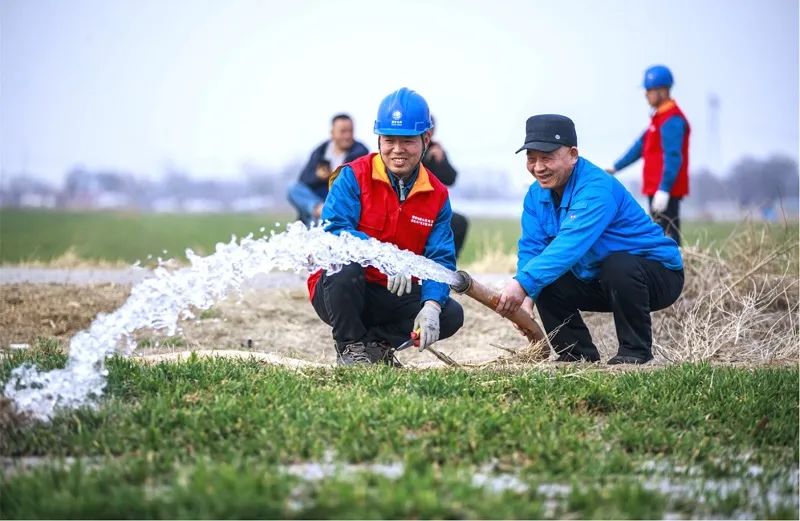 新一届党组学习席大大总书记重要论述精神 以党的政治建设为统领 全面加强领导班子建设 当好干事创业的“五个表率”